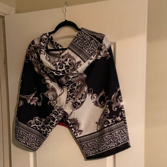 High Waisted Biker Shorts - Picture 1 of 1